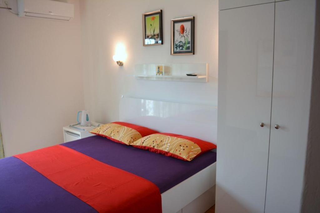 Apartmani Ana Juricev Vodice Exterior foto